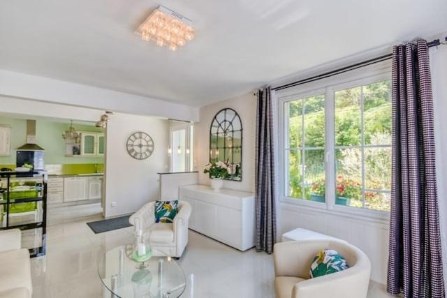 VILLA MAISON BLANCHE TULLE 1 à 4 personnes Extérieur photo