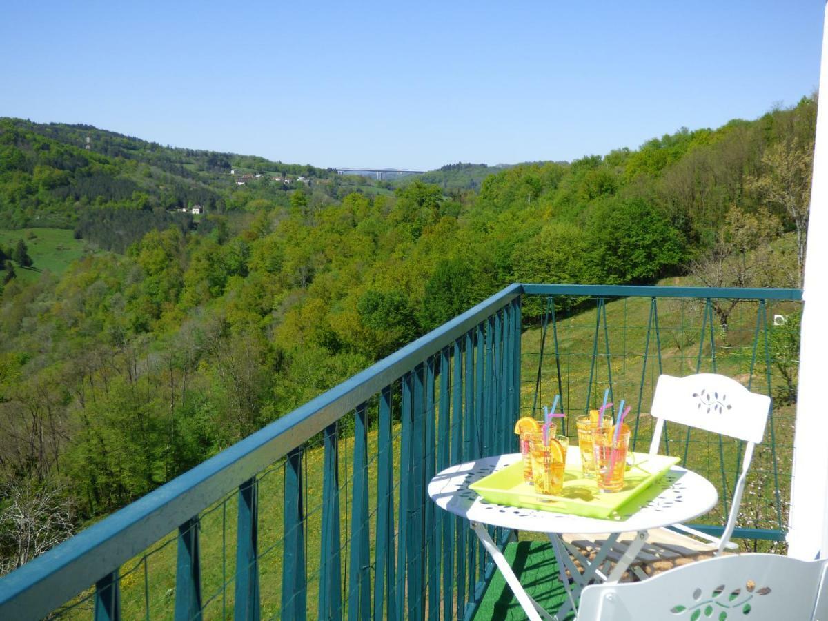 VILLA MAISON BLANCHE TULLE 1 à 4 personnes Extérieur photo