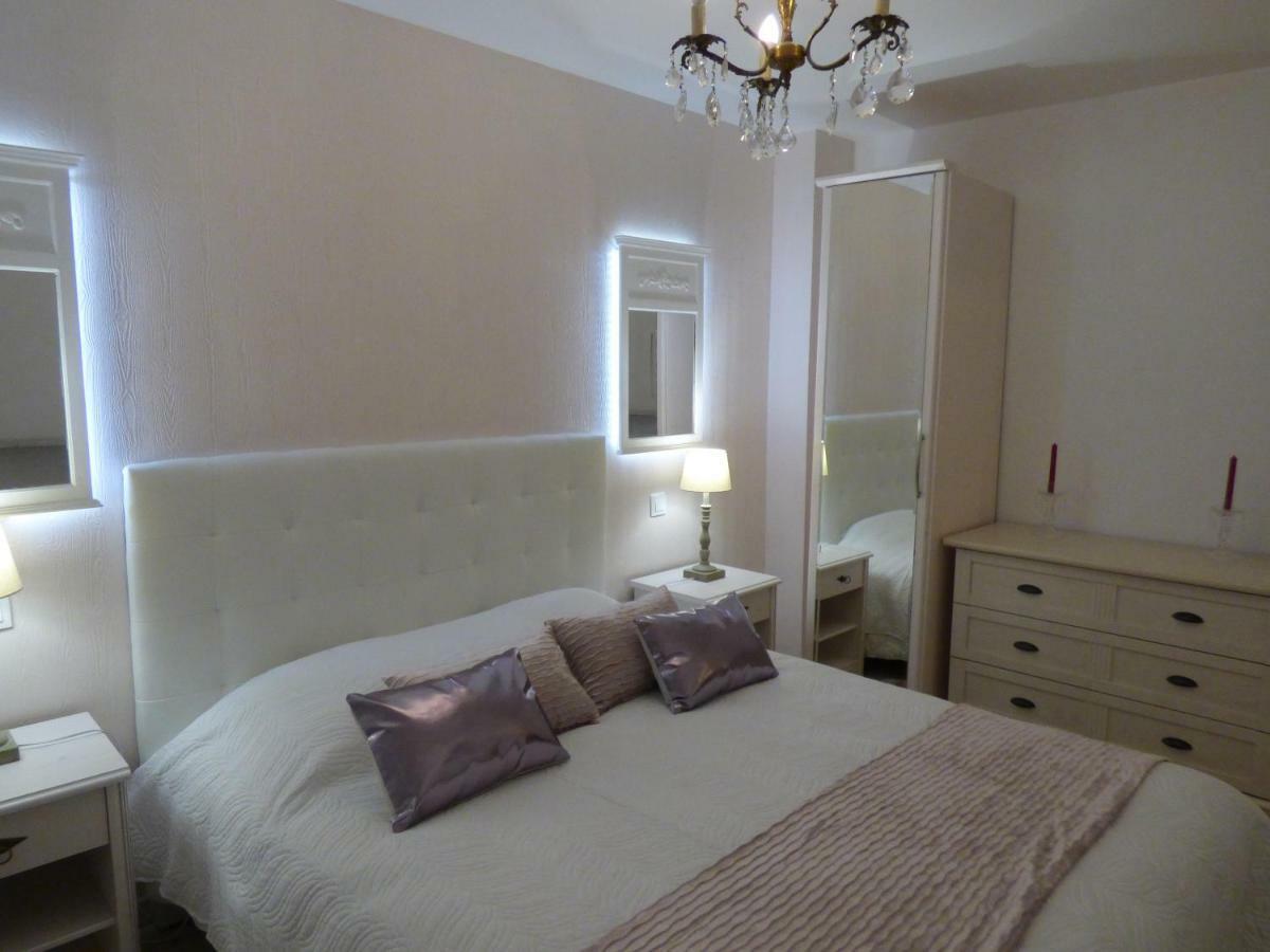 VILLA MAISON BLANCHE TULLE 1 à 4 personnes Extérieur photo