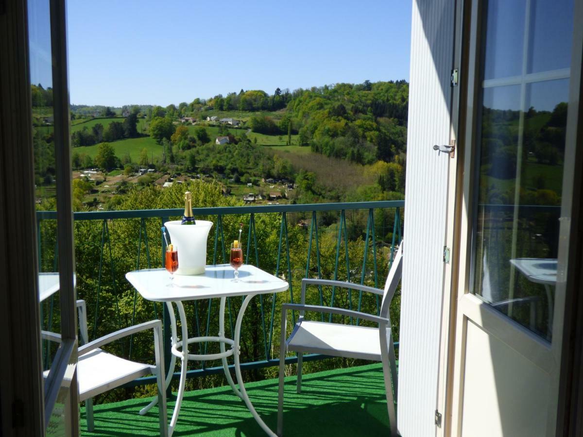VILLA MAISON BLANCHE TULLE 1 à 4 personnes Extérieur photo