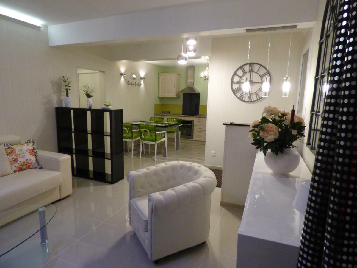 VILLA MAISON BLANCHE TULLE 1 à 4 personnes Extérieur photo