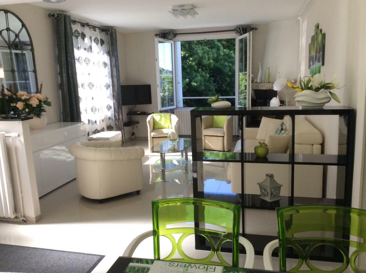 VILLA MAISON BLANCHE TULLE 1 à 4 personnes Extérieur photo